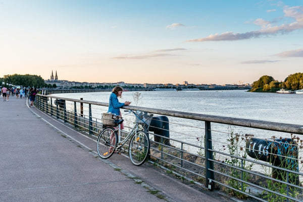 bordeaux quais garonne